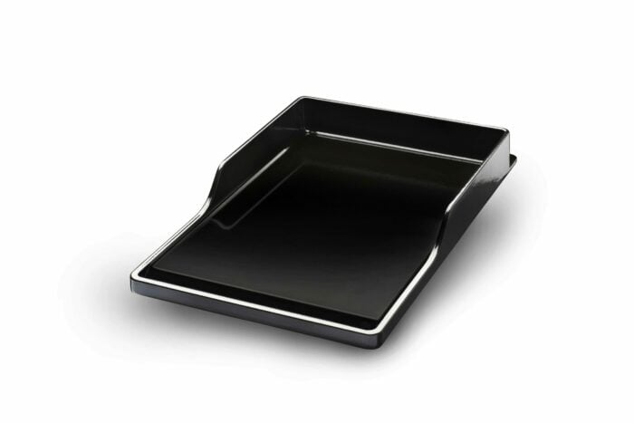 56036_plancha_porcelaincastiron_onwhite_angle_lowerangle