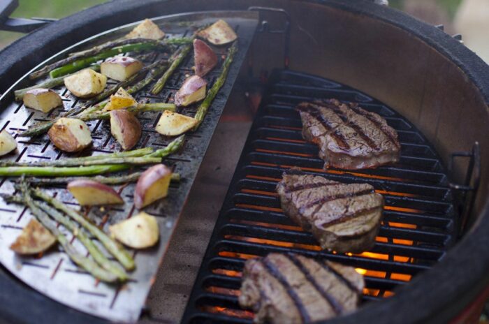 Gietijzeren grillplaat halve maan Kamado Joe