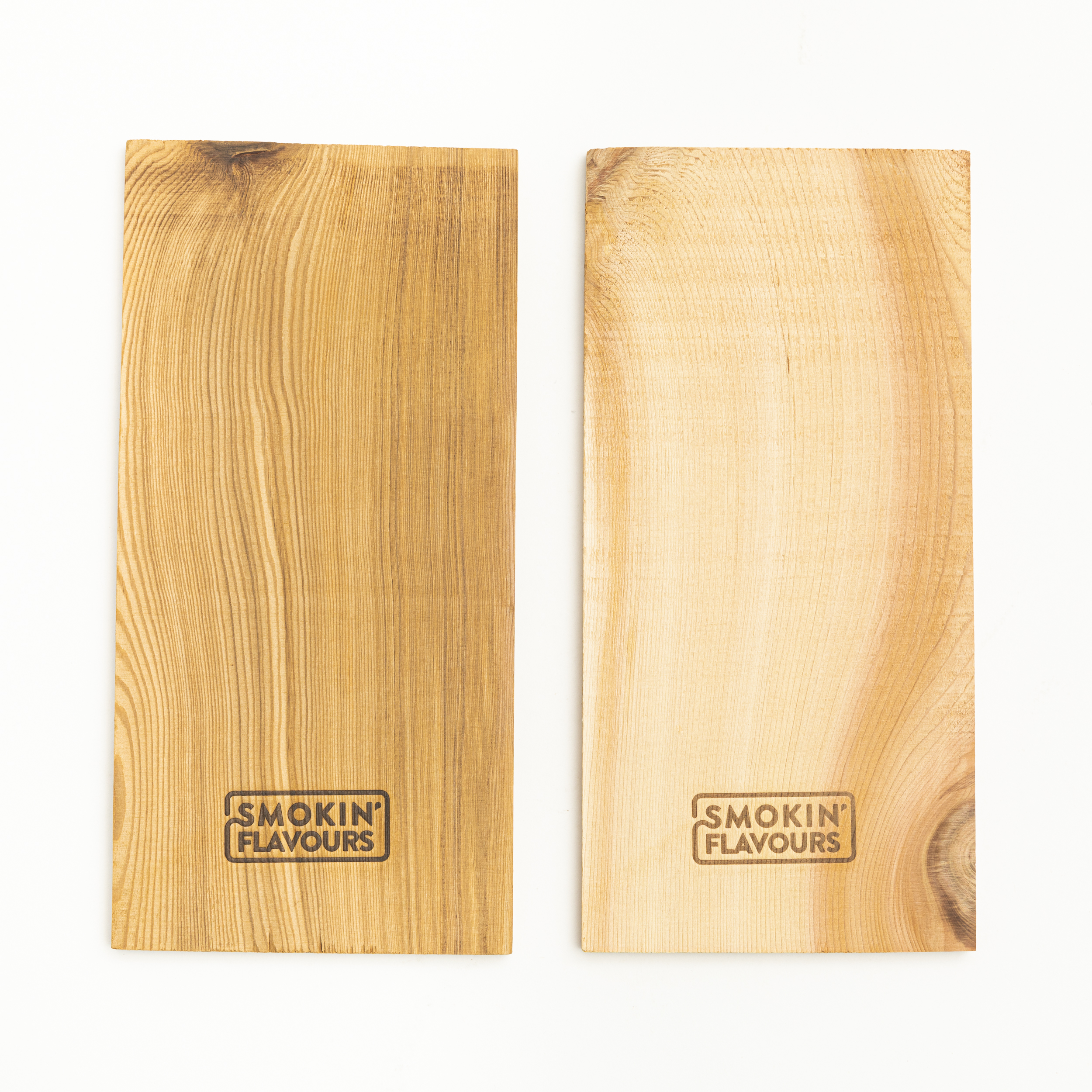 Smoking-Flavours- cederhouten-plank-rookplank-pose2