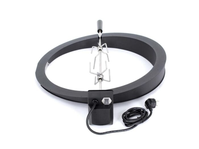 spit-on-fire-kamado-rotisserie-2