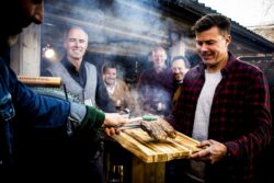 Webversion-_J5B9431_ENJOY_209_T-BONE-PARTY (1)