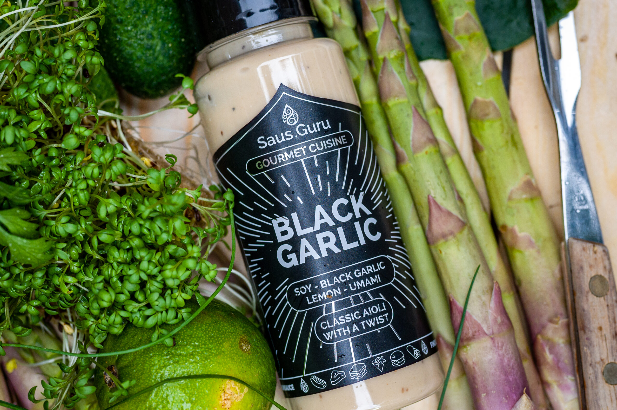 Gourmet-cuisine-saus-guru-black-garlic