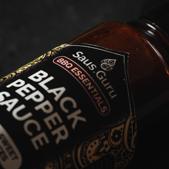 Saus-guru-BBQ-Essentials-black-pepper-saus