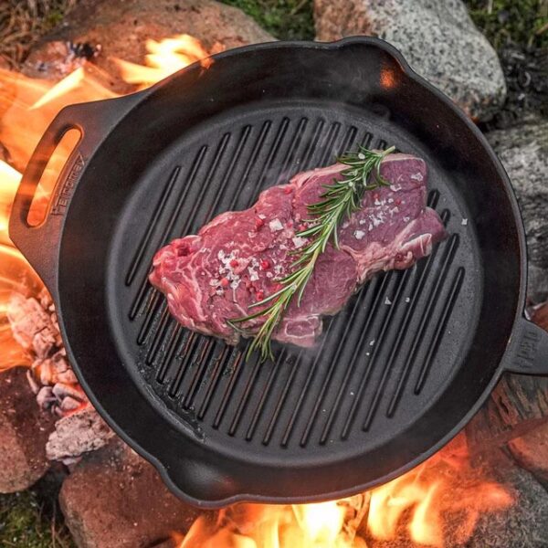 Gietijzeren-grill-skillet-met-steel-petromax-1