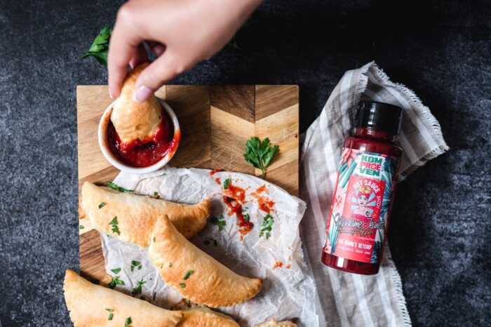 Saus-guru-madame-jeanette-x-koemproeven-queen-of-peppers-big-mamas-ketchup2 groot