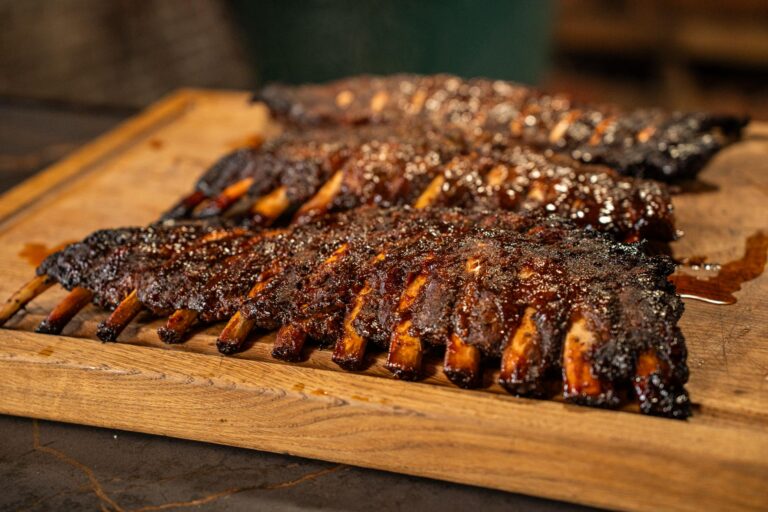 Fotografie kamado cursus recepten-spareribs-resultaat